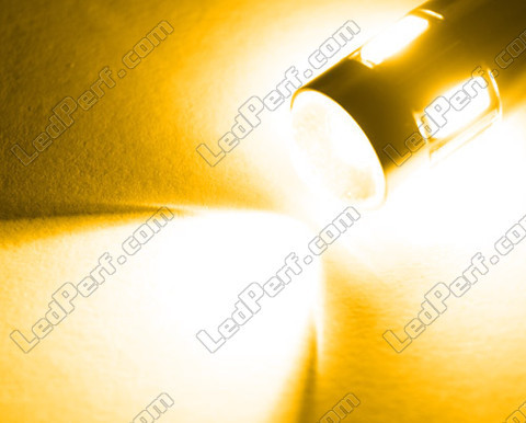 W5W T 10 LED met zeer hoog vermogen met vergrotende lens oranje