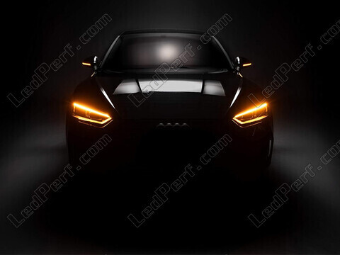 Audi A3 8V vooraanzicht uitgerust met dynamische knipperlichten Osram LEDriving® voor buitenspiegels