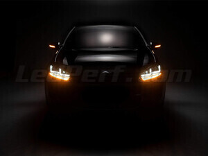 Volkswagen Golf 6 vooraanzicht uitgerust met dynamische knipperlichten Osram LEDriving® voor buitenspiegels